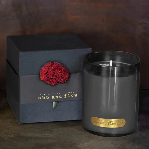 SANTAL LEATHER SOY CANDLE - 65 HR BURN TIME